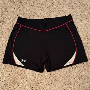 Women’s under armour heat gear compression shorts